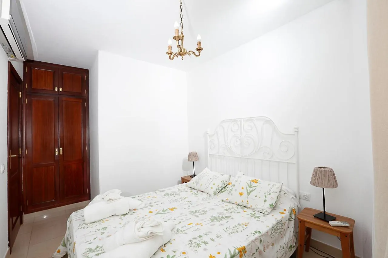Apartamento Frente Al Puerto De Candelaria A 20 Metros De La Playa. 0*,  Spagna